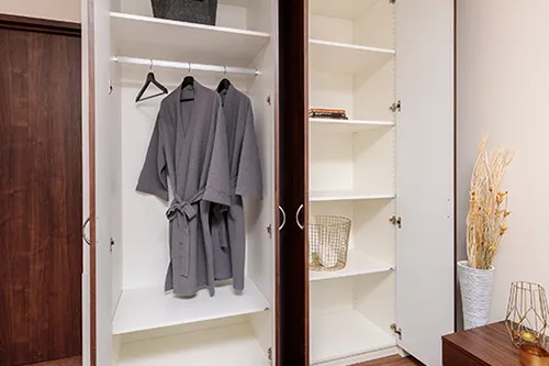 クローク・物入