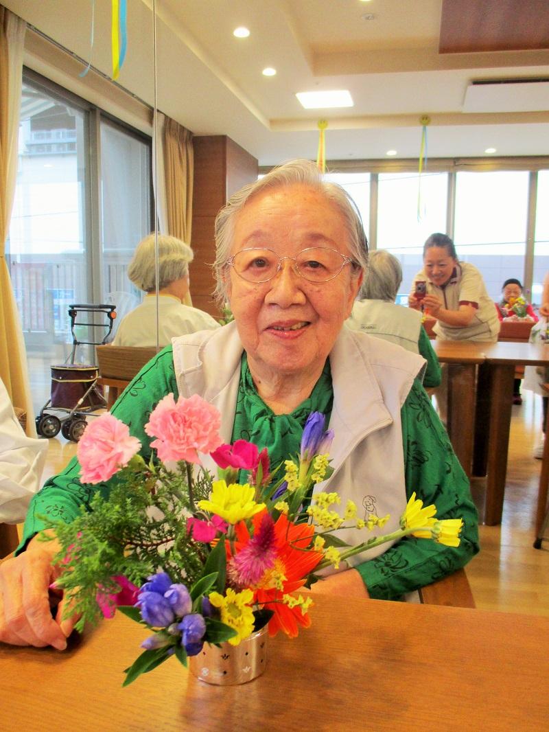 小さな花畑 フラワーアレンジメント教室 グレイプス川崎新町 ツクイ サンフォレスト川崎新町 サービス付き高齢者向け住宅 介護のことならツクイ