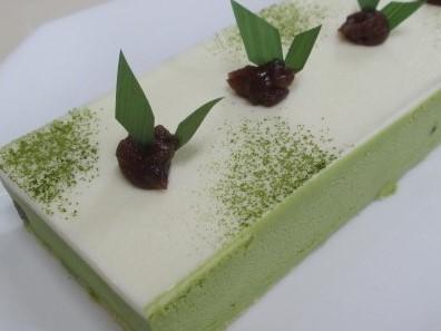 5月 お誕生日ケーキ ツクイ サンシャイン新倉敷 介護付有料老人ホーム 介護のことならツクイ 5月 お誕生日ケーキ ツクイ サンシャイン新倉敷 介護付有料老人ホーム 介護のことならツクイ