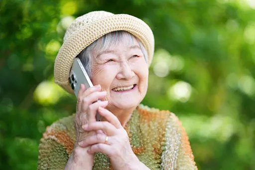 「外出時のお守り代わりに」電話サポート活用事例