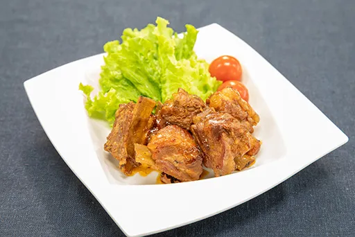 スペアリブのハニーマスタード煮込み